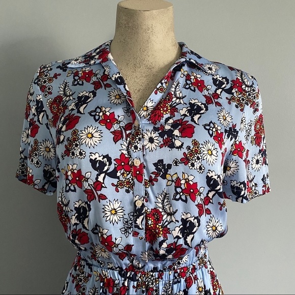 Calvin Klein | Daniela W Floral Dress - Picture 3 of 9